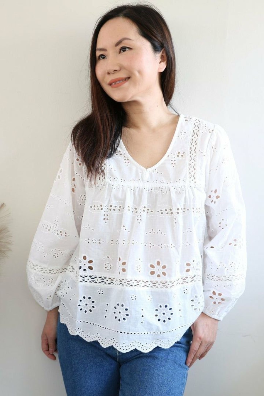 Tops & Sweaters * | Hem & Thread Tops & Sweaters Petite Eyelet Lace Babydoll Blouse