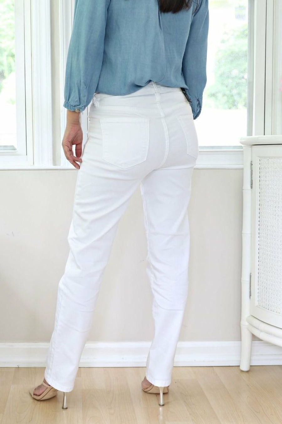 Jeans & Pants * | I&M Jeans Usa Jeans & Pants Petite Mid Rise White Straight Leg Jeans (28.5 Inseam)