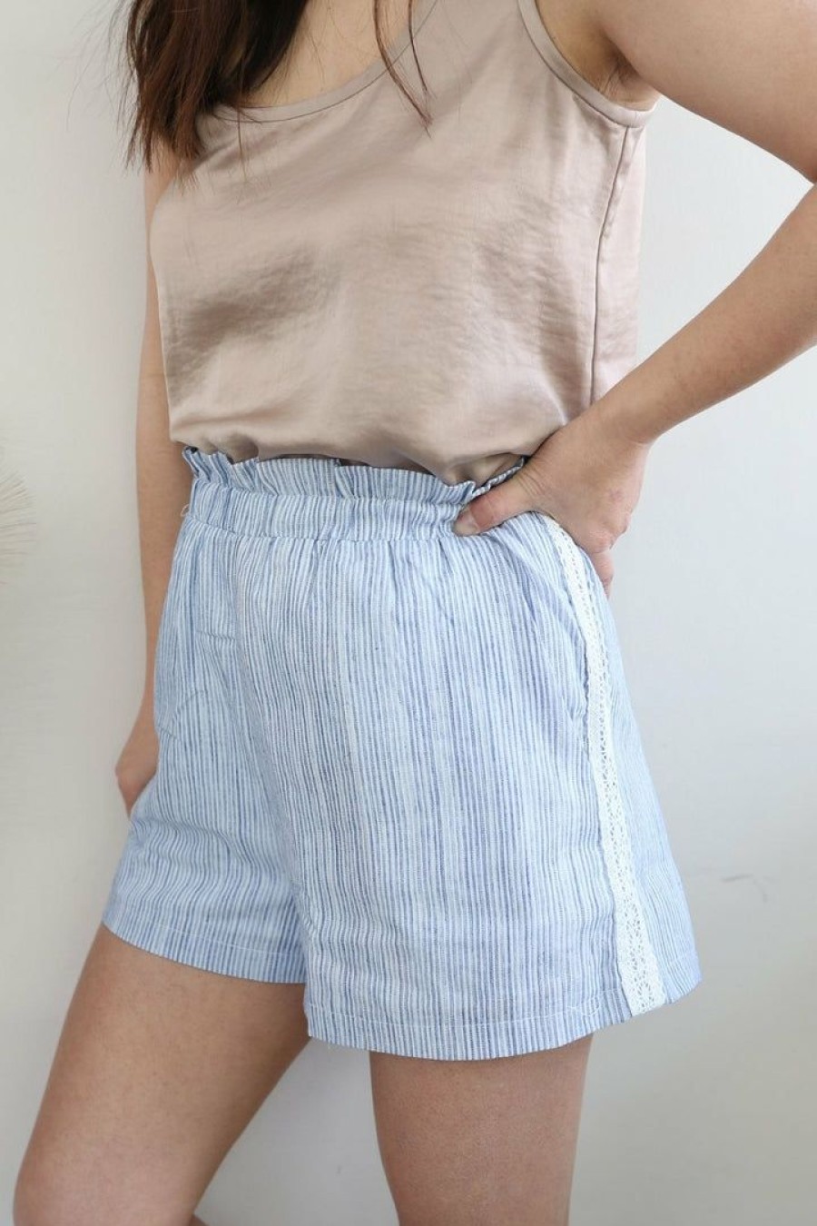 Skirts& Shorts * | Hem & Thread Petite Elastic Waistband High Rise Shorts Skirts& Shorts