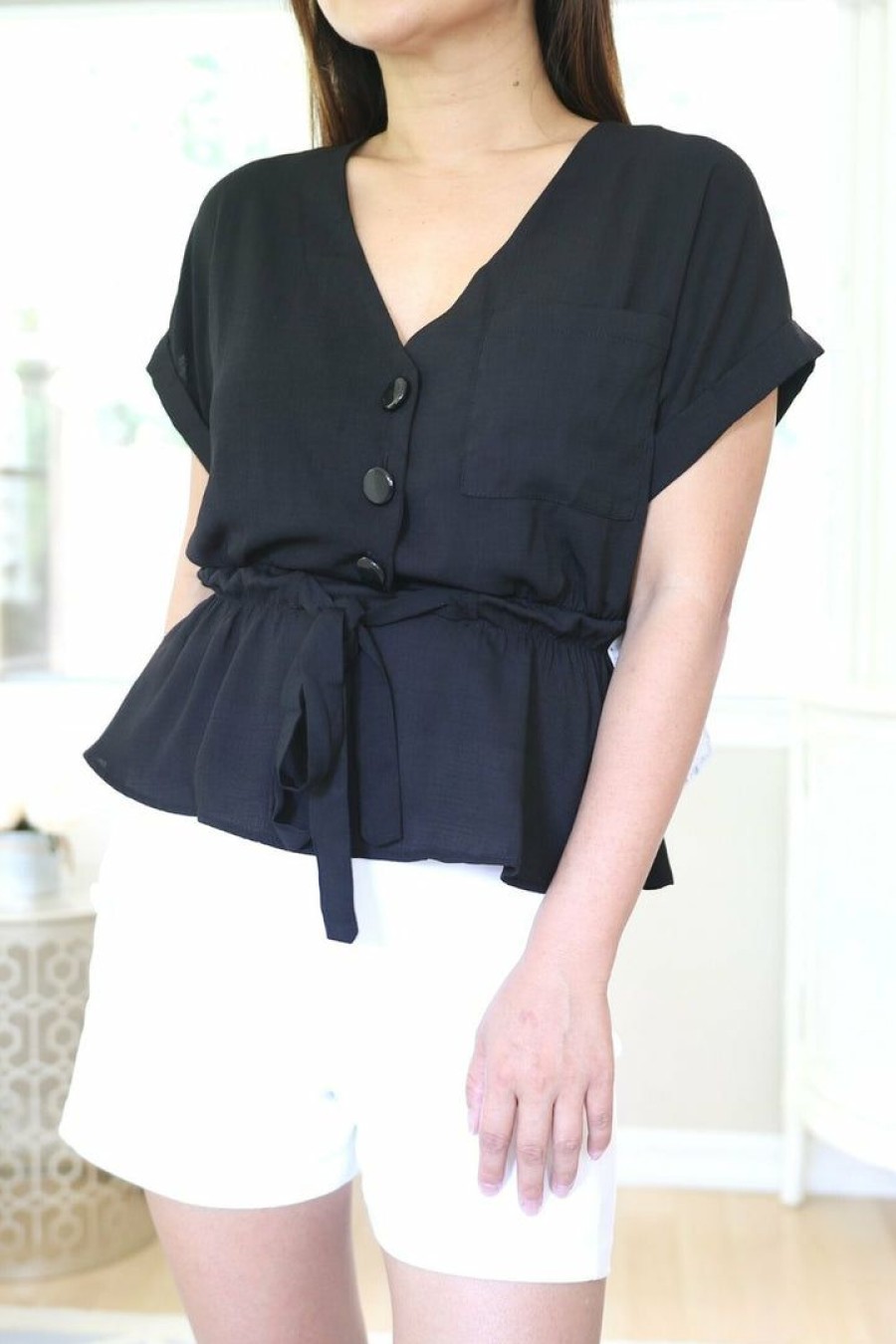 Tops & Sweaters * | Sweet Rain New Arrivals Petite Short Sleeve Button Down Blouse (Black)