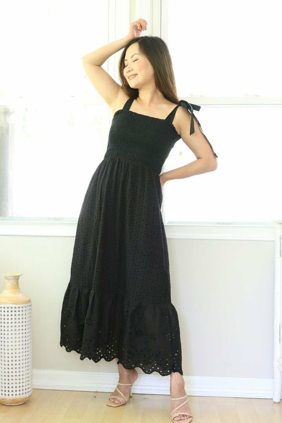 Dresses * | Ee:Some Petite Cotton Eyelet Maxi Dress With Flounce Hem (Black) Dresses