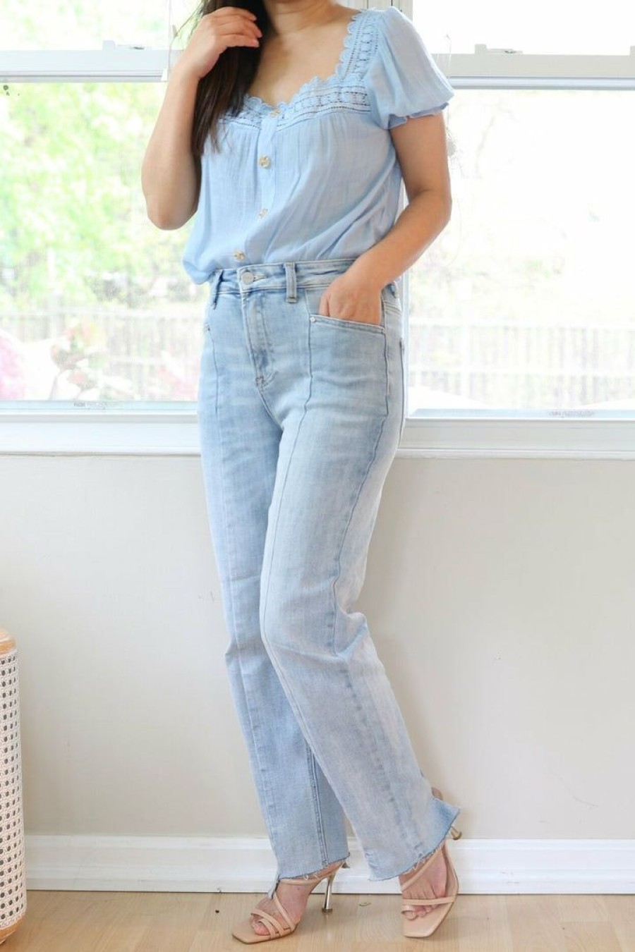 Jeans & Pants * | Risen Jeans New Arrivals Petite Light Wash Vertical Hem Straight Leg Jeans